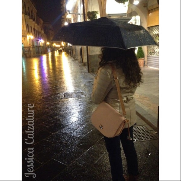 Ragazza in Cava De Tirreni, Italia