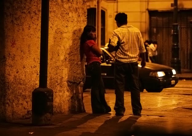 Masturbazione con la maNo massaggio  Mola di Bari